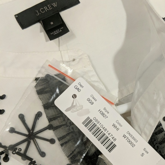 Buy White shirt gets green plaid shirt free - Picture 4 of 5